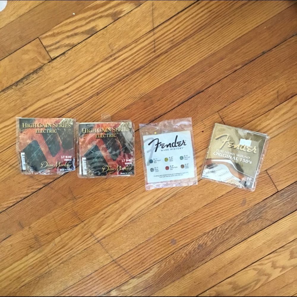 4 Guitar String packets